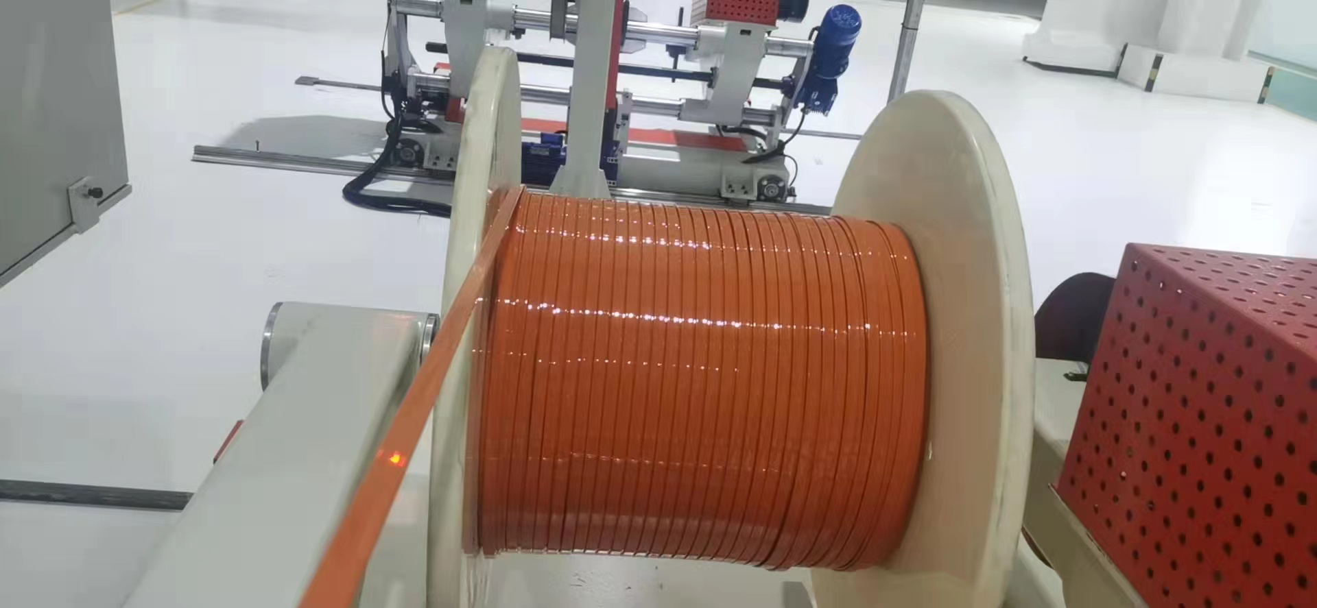 busbar1.jpg busbar1.jpg